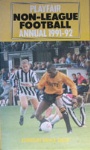 FOTBOLL-Klubbar Playfair Non-League football annual 1991-92